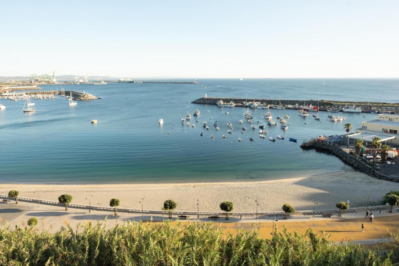 Appartamento Manas Coliving Sines Esterno foto