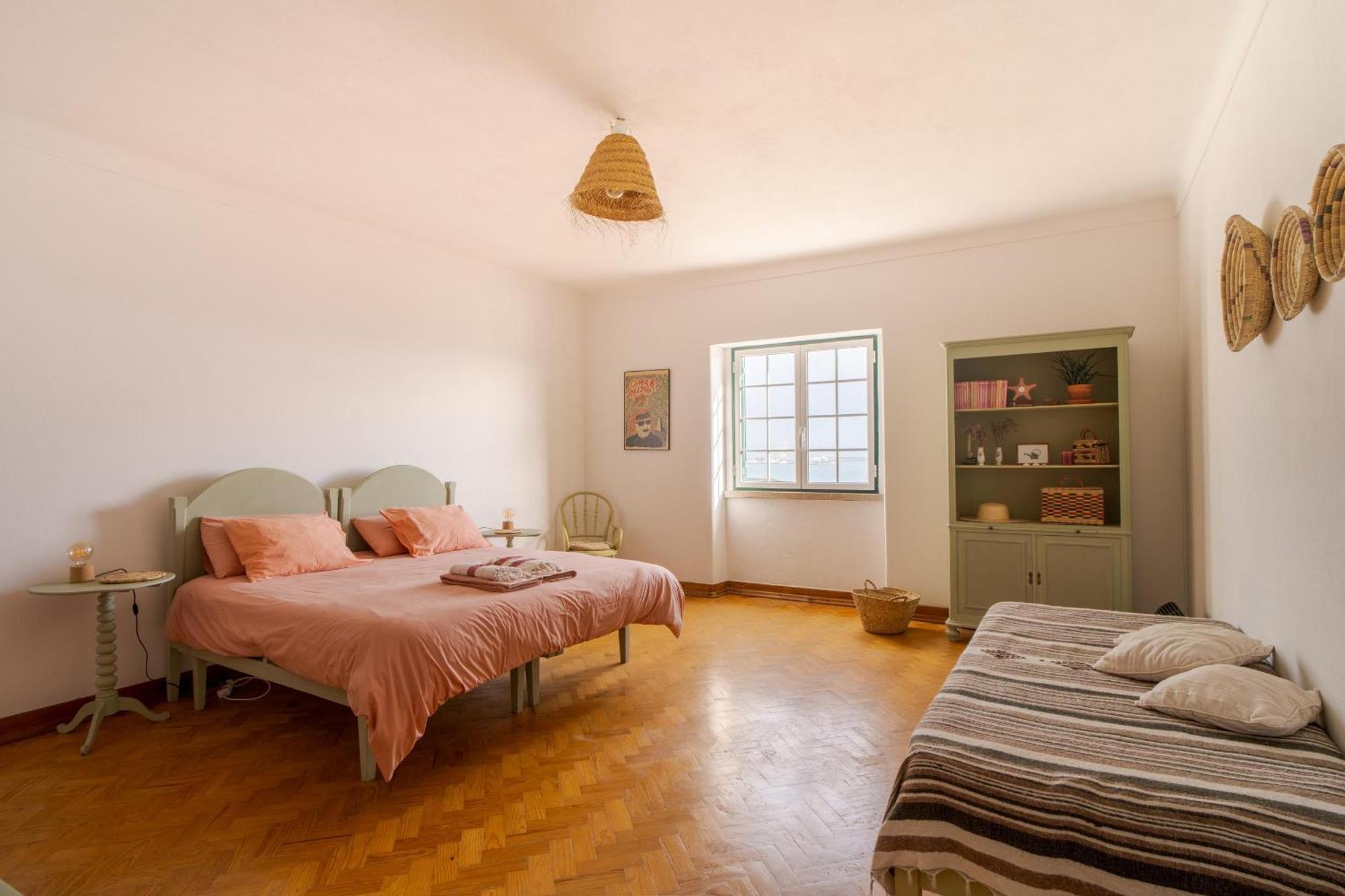 Appartamento Manas Coliving Sines Esterno foto