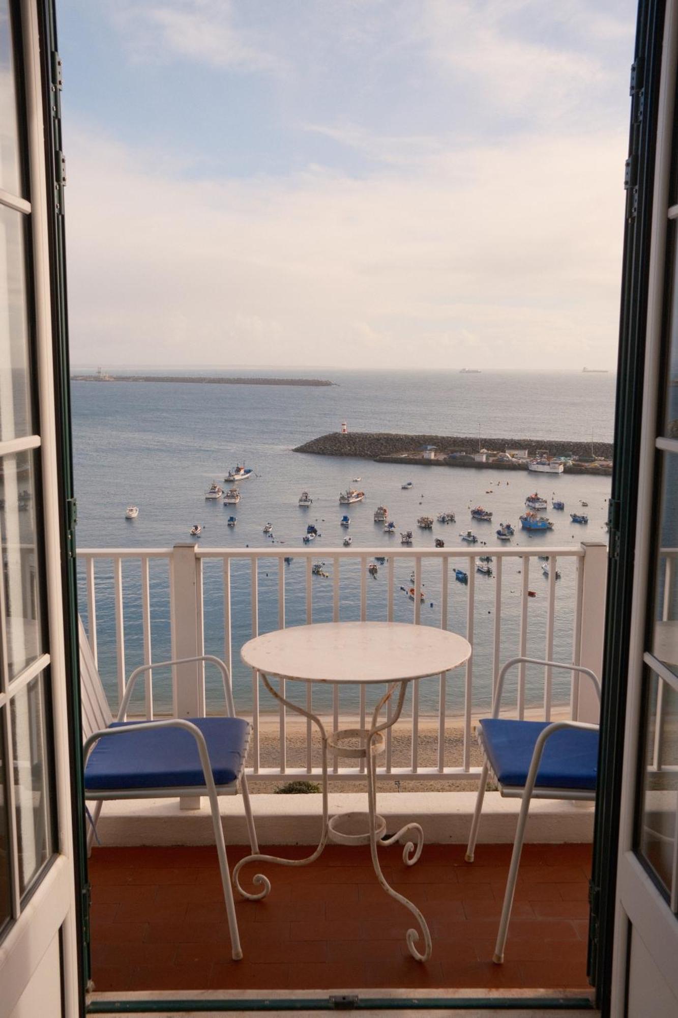 Appartamento Manas Coliving Sines Esterno foto